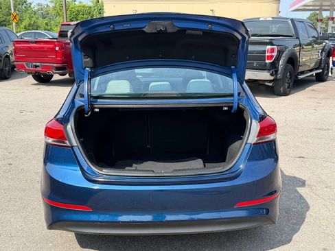 Used 2017 Hyundai Elantra SE w/ SE A/T Tech Package 03 FWD image 13