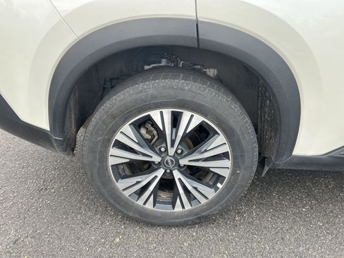 Used 2023 Nissan Rogue SV AWD/4WD image 28