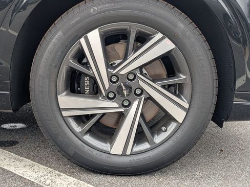 New 2026 Genesis GV70 3.5T Sport Advanced AWD/4WD image 11