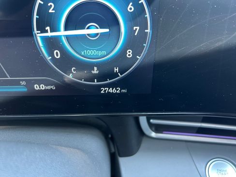 Used 2024 Hyundai Elantra SEL FWD image 19