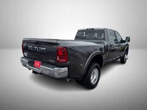 Used 2026 RAM 3500 Longhorn AWD/4WD image 3