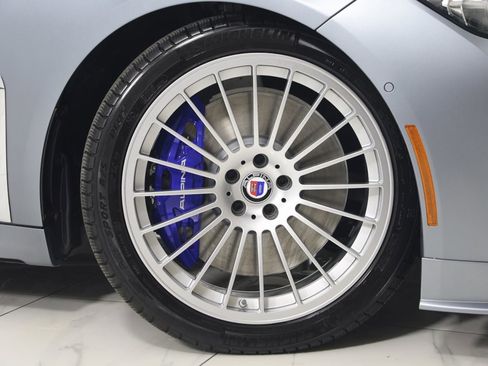 Used 2022 BMW ALPINA B7 xDrive w/ Luxury Rear Seating Package image 23