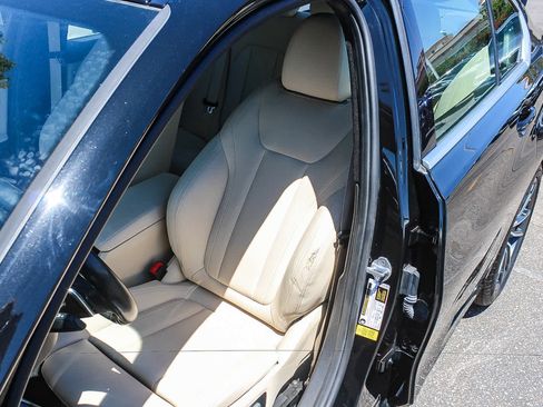 Used 2019 BMW 330i Sedan w/ Convenience Package RWD image 25