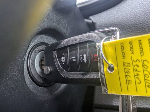 Used 2024 Toyota Corolla LE FWD image 25