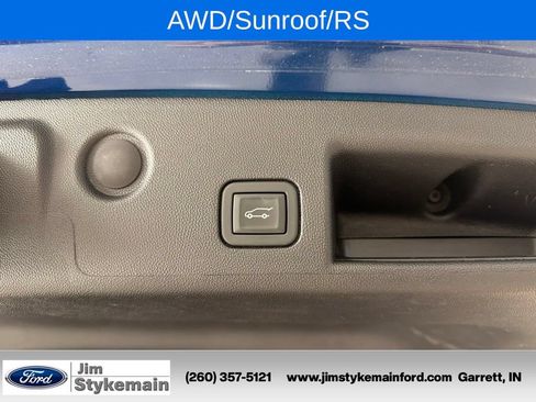 Used 2023 Chevrolet Equinox RS AWD/4WD image 37