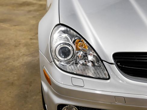 Used 2006 Mercedes-Benz SLK 55 AMG image 31