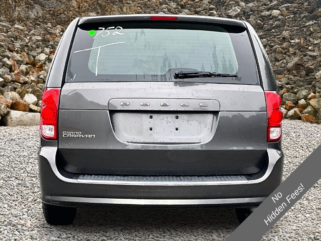 Used 2015 Dodge Grand Caravan American Value Package w/ UConnect Hands-Free Group FWD image 4