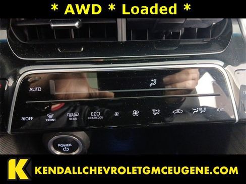 Used 2024 Toyota Venza Limited image 15