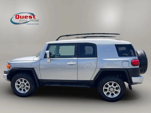 Used 2012 Toyota FJ Cruiser 4WD w/ Upgrade Pkg image 6