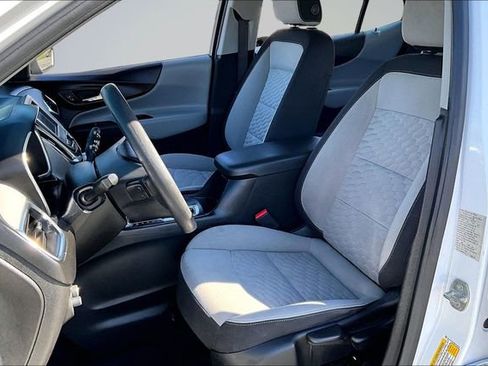 Used 2021 Chevrolet Equinox LS FWD image 21