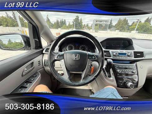 Used 2011 Honda Odyssey Touring image 41