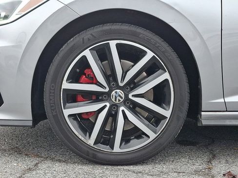 Used 2020 Volkswagen Jetta GLI image 8