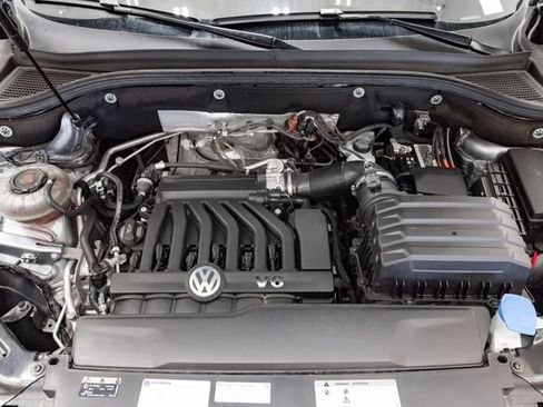 Used 2023 Volkswagen Atlas Cross Sport SEL Premium R-Line image 3