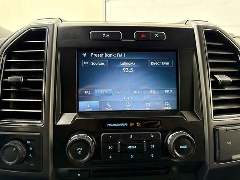 Used 2017 Ford F150 XLT w/ Equipment Group 302A Luxury image 22