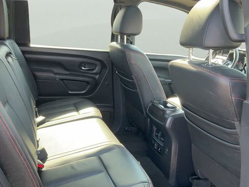 Used 2020 Nissan Titan PRO-4X w/ Pro-4x Convenience Package image 11