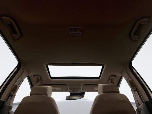Used 2017 Honda CR-V Touring image 18