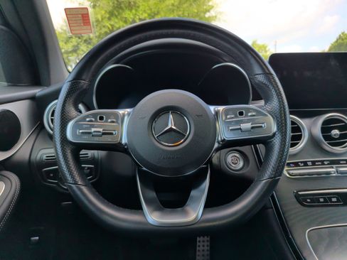 Used 2022 Mercedes-Benz GLC 300 image 19
