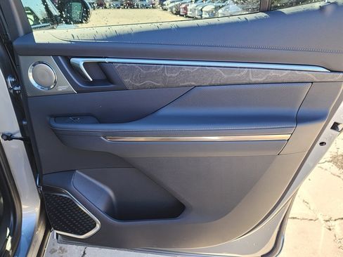 New 2026 Buick Enclave Avenir image 43