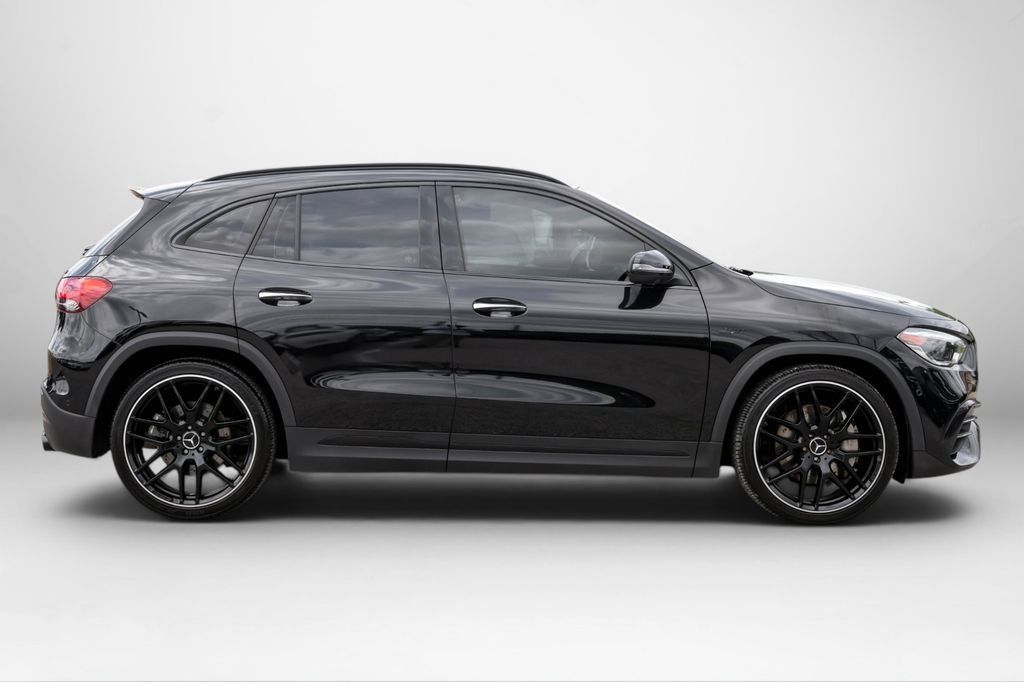 Used 2022 Mercedes-Benz GLA 45 AMG 4MATIC w/ Parking Assistance Package image 5
