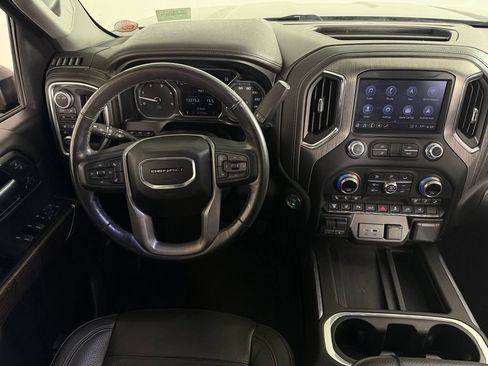 Used 2022 GMC Sierra 3500 Denali w/ Denali Ultimate Package AWD/4WD image 13