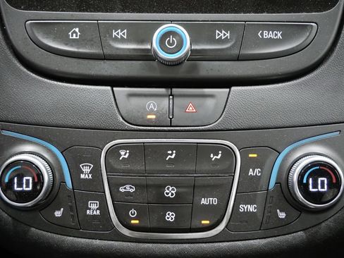 Used 2024 Chevrolet Malibu LT FWD image 20