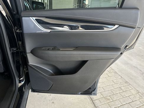 Used 2025 Cadillac XT5 Premium Luxury image 35