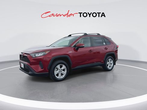 Certified 2020 Toyota RAV4 LE image 4