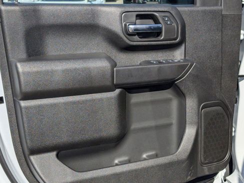 New 2025 GMC Sierra 2500 Pro w/ Convenience Package image 16