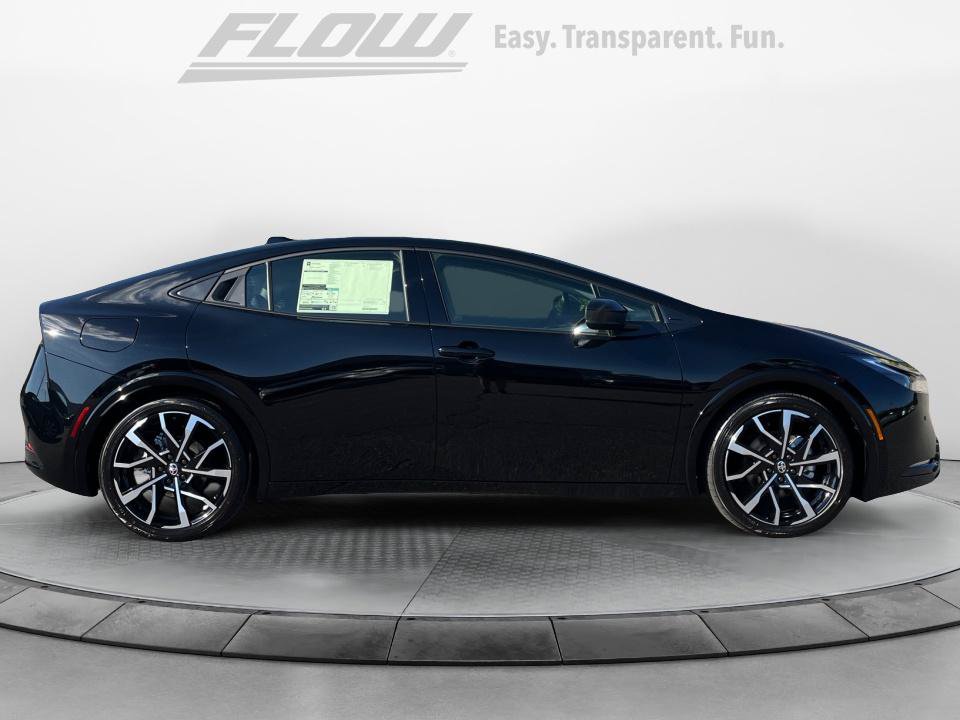 New 2027 Toyota Prius Plug-In Hybrid FWD image 8