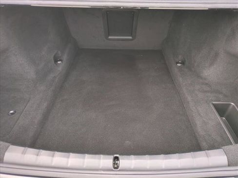 Used 2024 BMW 760i xDrive w/ Premium Package 2 image 6