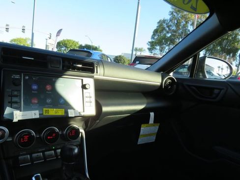 Certified 2024 Toyota GR86 image 23