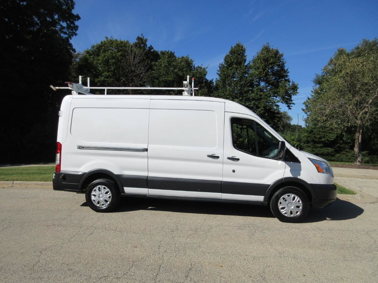Used 2015 Ford Transit 150 148 Medium Roof w/ Interior Upgrade Package RWD image 4
