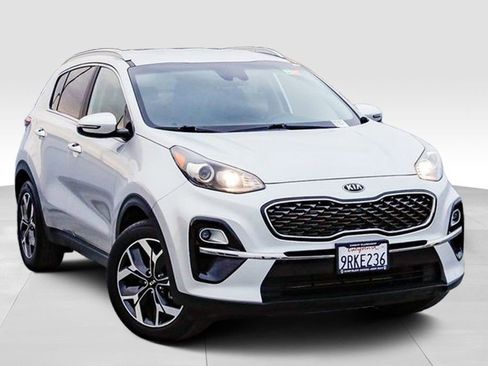 Used 2020 Kia Sportage EX image 2