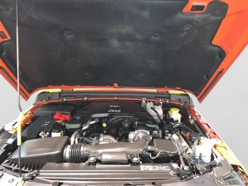 Used 2020 Jeep Gladiator Sport w/ Quick Order Package 24S AWD/4WD image 34