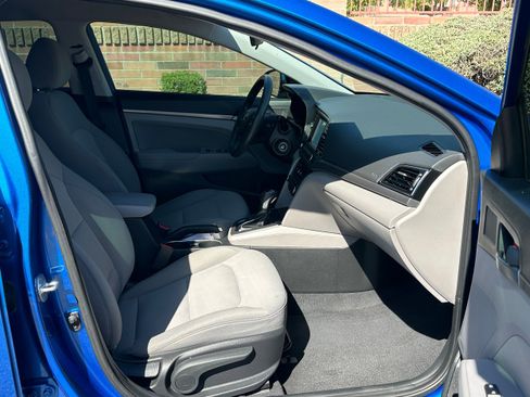 Used 2018 Hyundai Elantra SEL image 11