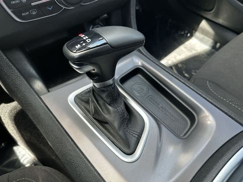 Certified 2023 Dodge Charger SXT RWD image 36