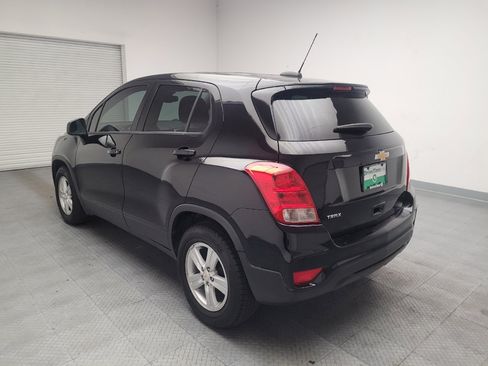 Used 2020 Chevrolet Trax LS w/ Tint and Cruise Package FWD image 5