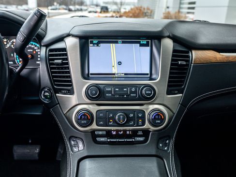 Used 2018 GMC Yukon Denali w/ Open Road Package image 16