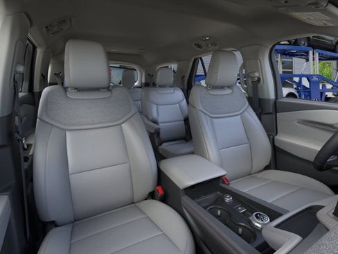 New 2026 Ford Explorer Active w/ Active Comfort Package RWD image 10