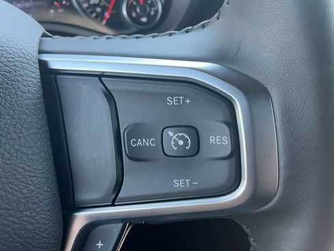 Used 2024 RAM 1500 Big Horn AWD/4WD image 17