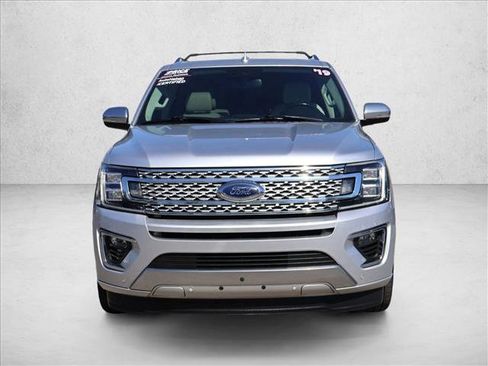 Used 2019 Ford Expedition Platinum RWD image 2