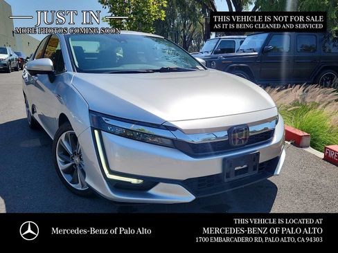 Used 2021 Honda Clarity Touring image 1