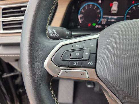 Used 2024 Volkswagen Atlas SE FWD image 29