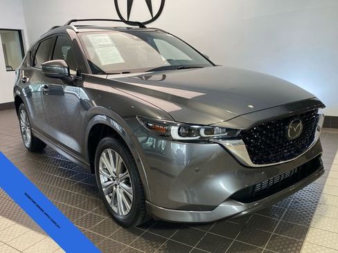 Used 2023 MAZDA CX-5 Signature AWD/4WD image 2