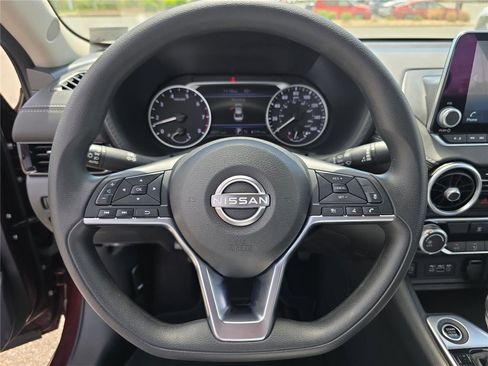 Used 2025 Nissan Sentra SV image 21