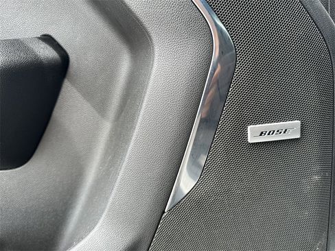 Used 2023 Chevrolet Suburban LT image 29