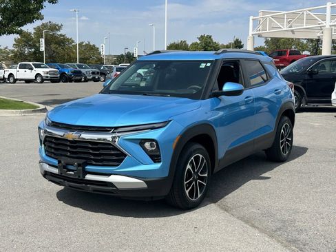 Used 2025 Chevrolet TrailBlazer LT image 8