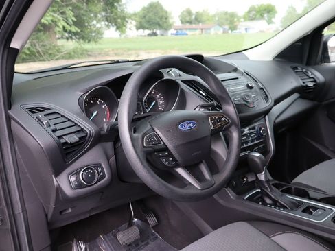 Used 2017 Ford Escape SE AWD/4WD image 15