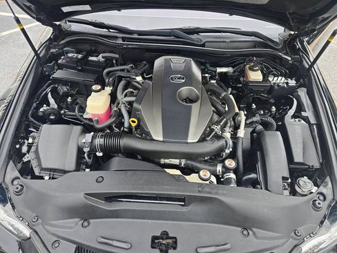 Used 2019 Lexus IS 300 RWD image 32