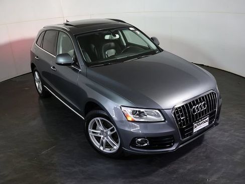 Used 2017 Audi Q5 2.0T Premium Plus w/ Technology Package AWD/4WD image 7
